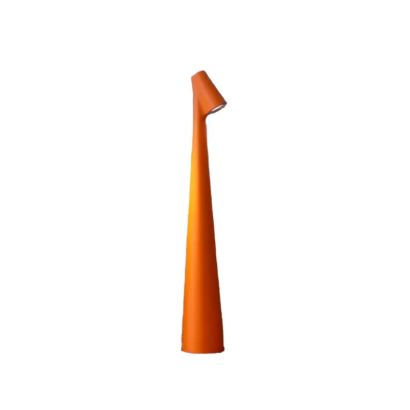 lampadaires de table orange sur fond blanc